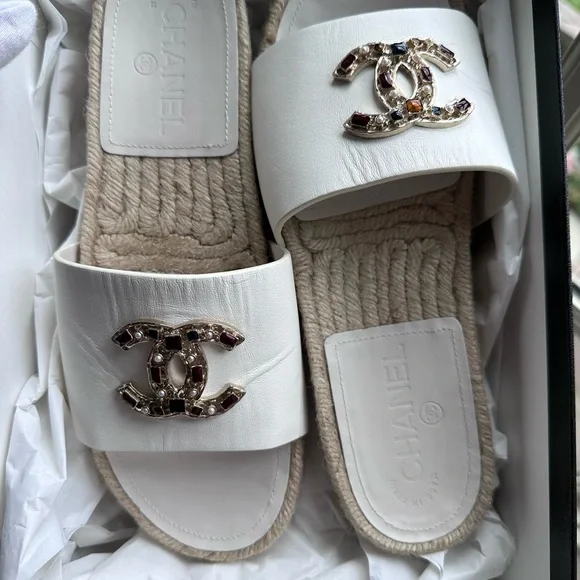 Brand New Never Worn Chanel Stud Encrusted Slides - Picture 4 of 8